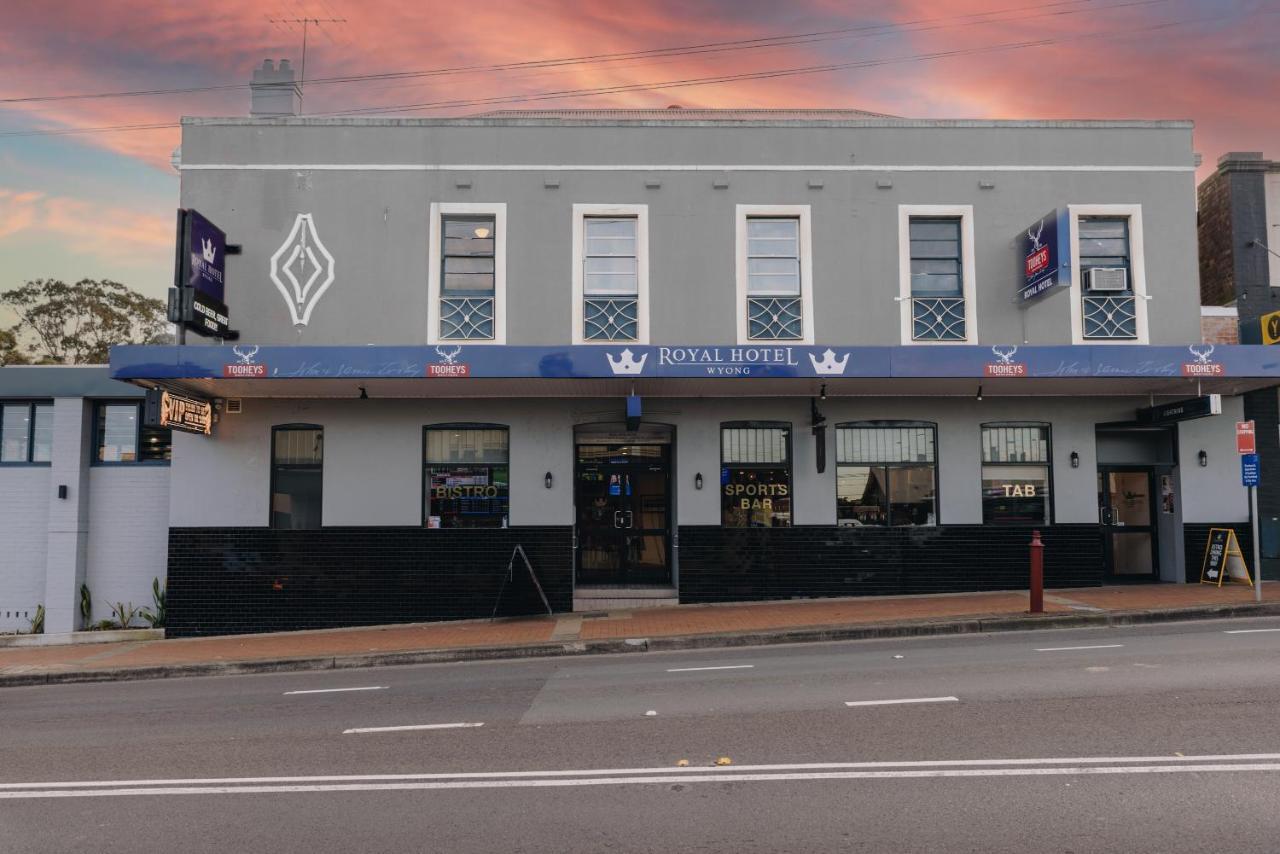 Royal Hotel Wyong Extérieur photo